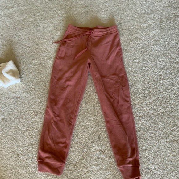 Fluffy Comfortable Pyjama Set - Picture 4 of 5